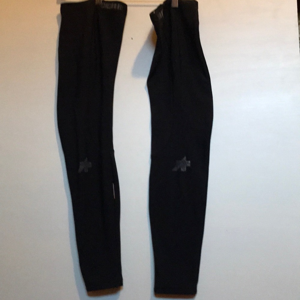 Heavy fleece leg warmers.